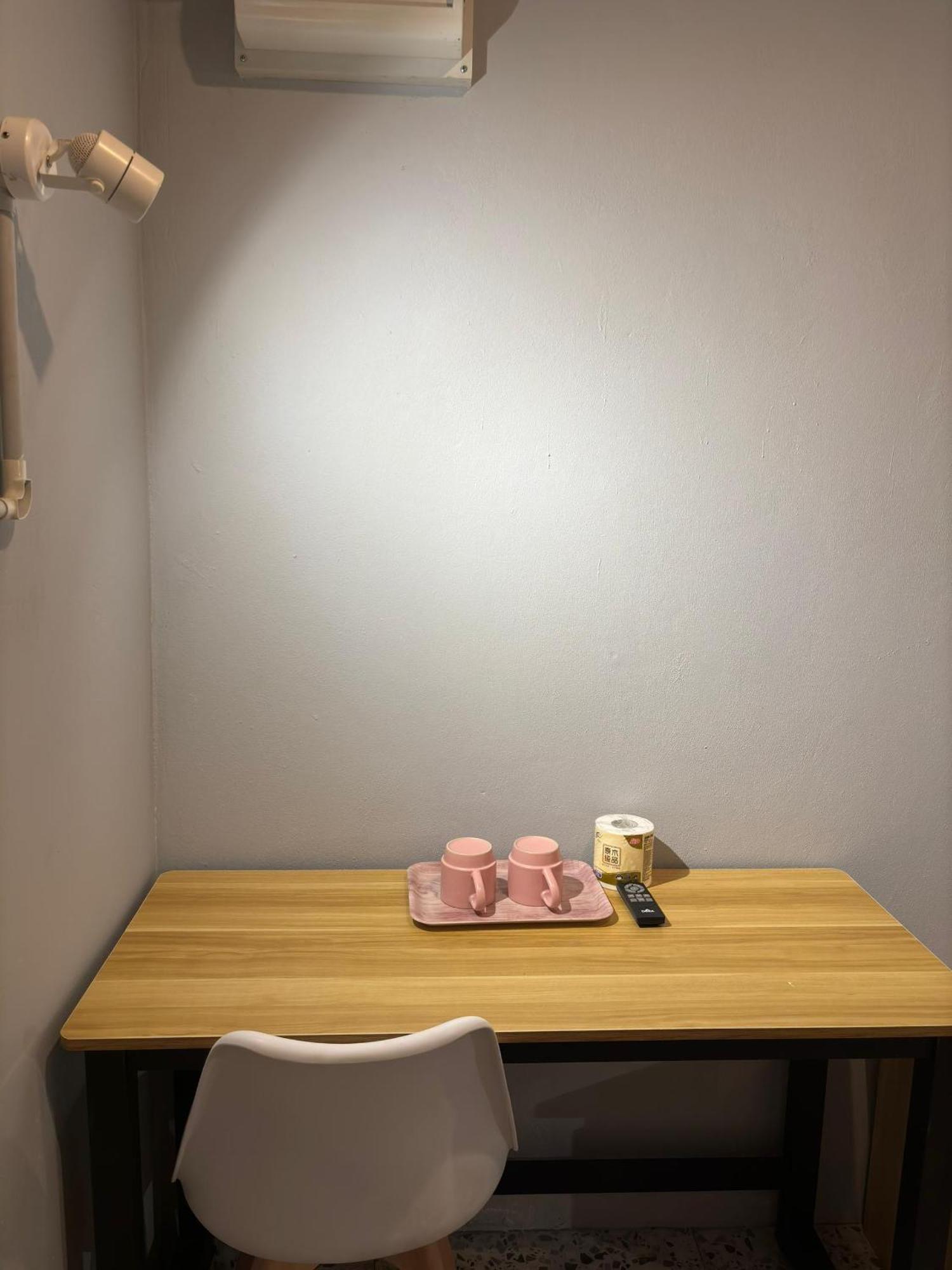 5 Minutes Airport Lodge Kampong Patagas エクステリア 写真