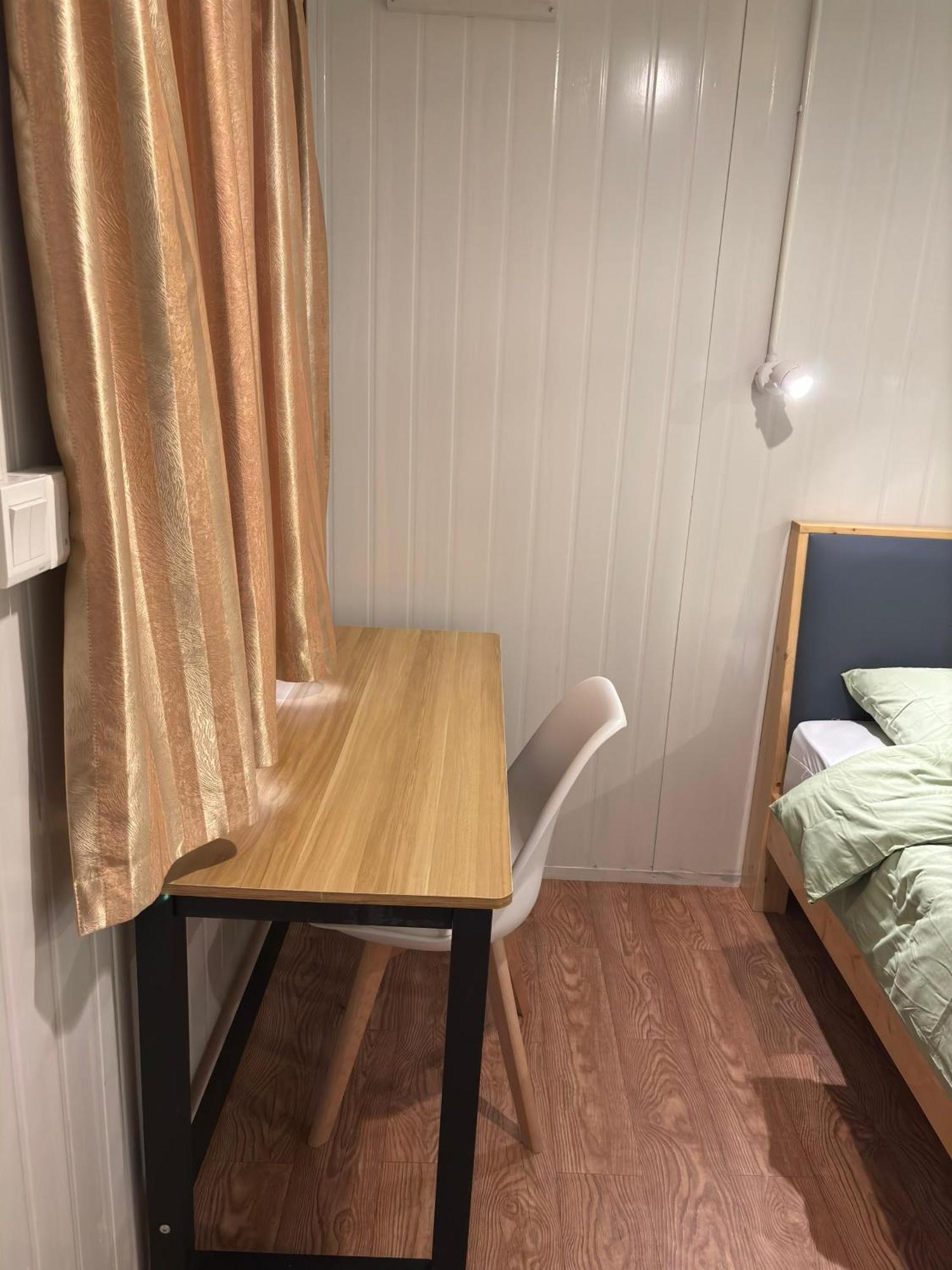 5 Minutes Airport Lodge Kampong Patagas エクステリア 写真